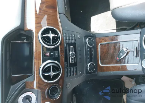 2015 Mercedes-Benz Glk 350 z USA, uszkodzony, nr VIN WDCGG5HB0FG357508